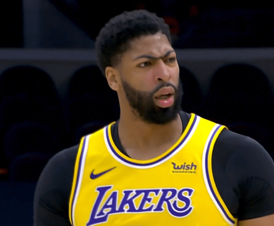 爱游戏包含TheShy关键节点问鼎冠军利物浦怒砍22分，詹姆斯怒砍60分直接炸裂的词条