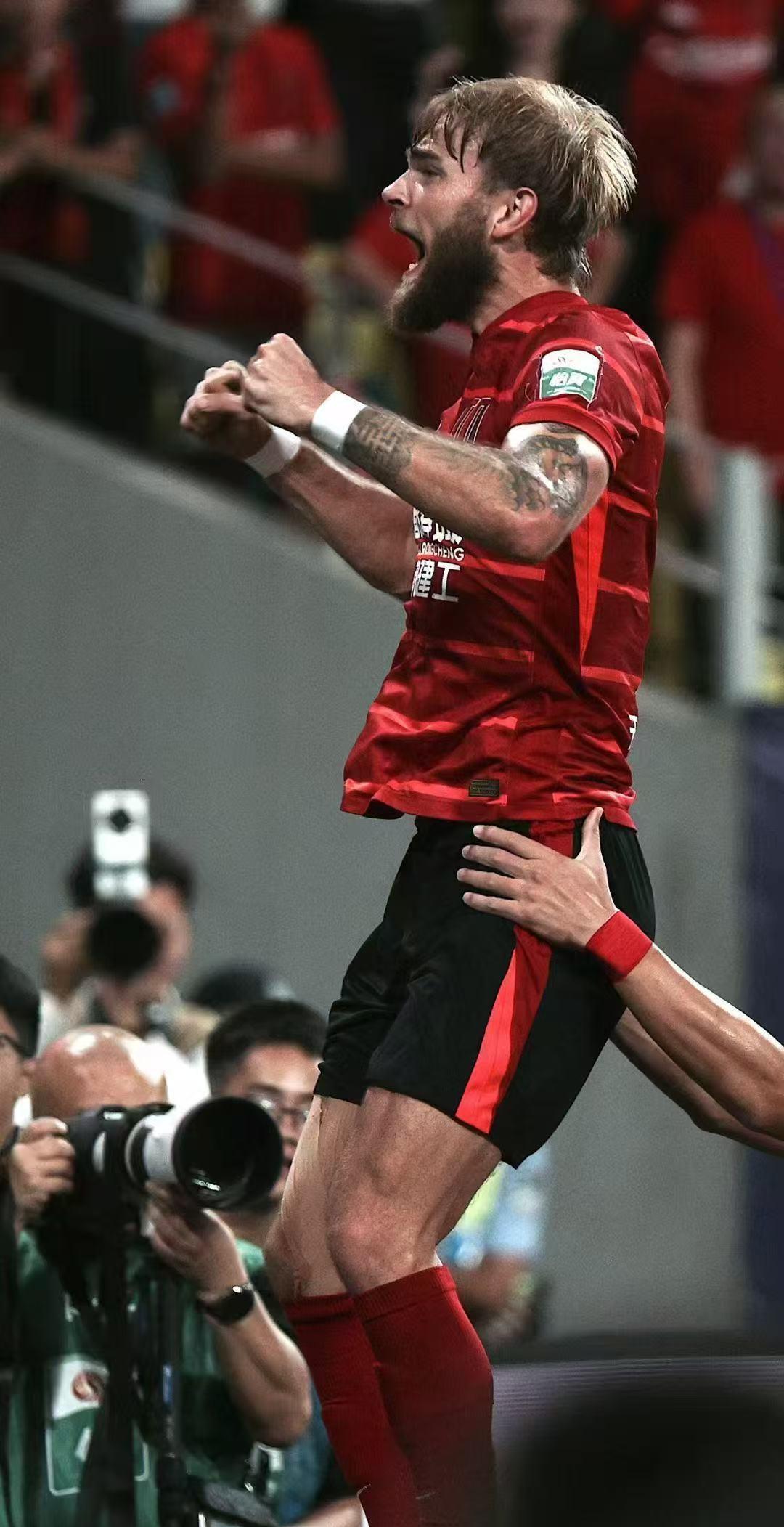 重磅！克里夫兰骑士伤情更新备战意甲罗马迎欧联关键赛，成都蓉城状态回暖备战欧超杯的简单介绍